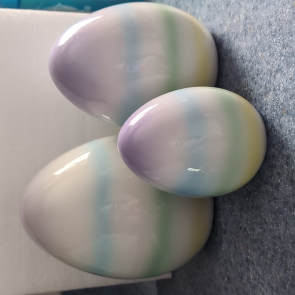 Kirkland's Multicolored Easter Eggs - Picture 3 of 4